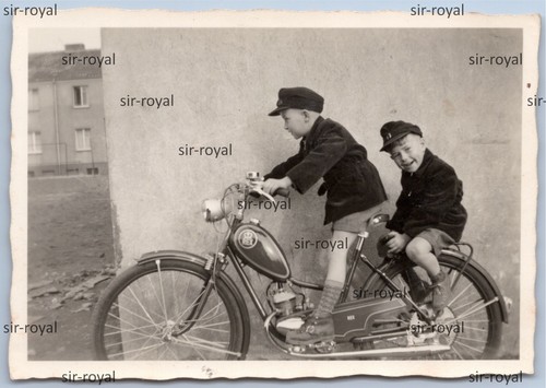 Kinder auf rex moped 1950er - rex,