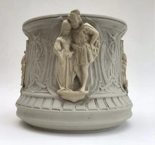 Sarreguemines Frankreich antike 1860er Steinzeug Tabakdose, angewandte Liebhabermotive