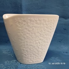 Hutschenreuther Vase , weiß, 60er Jahre ,Fazolettovase / Taschentuchvase ,14 cm
