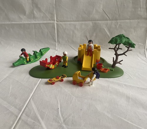 Playmobil spielplatz spielburg - playmobil,