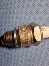 Zündkerze Bosch W175 T7 für  Rasenmähermotor, Sachs Wankelmotor KM3