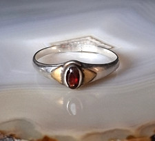Ring Silber 925 Gold Granat anmutig fein geschmackvoll 19mm vintage