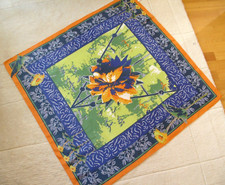 Luxus Seidentuch ONLY 100% Seide, Riesenblume quadratisch