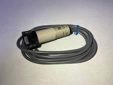 OMRON E3F2-R2C4-E 2M