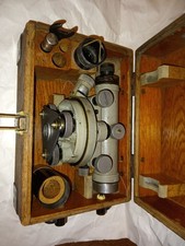 Deutsches  Nivelliergerät