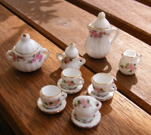 Puppenhaus teeservice rosa - puppenhaus,