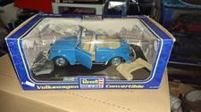 Volkswagen Käfer Cabrio 1 : 18, blau, von Revell, OVP
