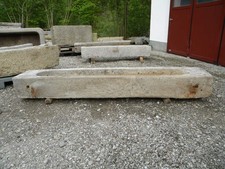 1875 ant. 235cm GRANITTROG