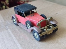 UdSSR Stutz 8 DV32 rot/braun