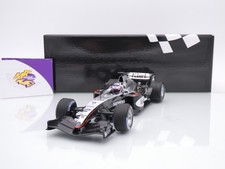 Minichamps 530041806 # McLaren