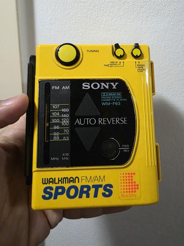 Sony sports walkman - -,