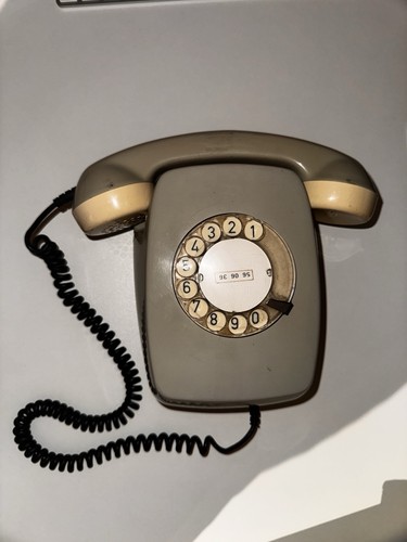 Wählscheibentelefon 70er