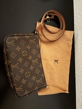 Louis Vuitton Pochette