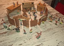 DDR Spielzeug Altes Fort mit