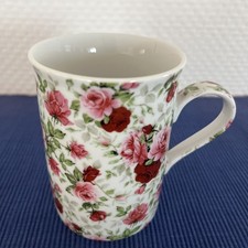 Kaffeebecher, Porzellan, Höhe