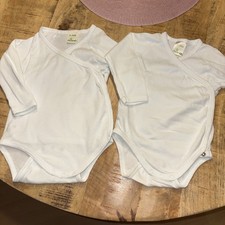 2 x Alana Bodys Gr. 62/68 62 68 weiß Wickelbody Wickelbodies Body Bodies Creme 