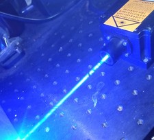 DPSS - Laser - 457nm - BLUE - 2 Watt gebraucht Schnäppchen Preiswert