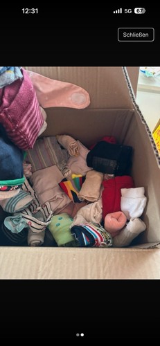 Verschiedene socken mützen - verschiedene,