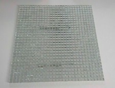 Spiegelmosaik auf Netz  ver