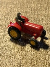 Wiking H0 1:87 Traktor Porsche rot