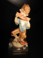 GENUINE CARRARA MARBLE  *Jungenfigur* auf Carrara-Marmorsockel, 12 cm