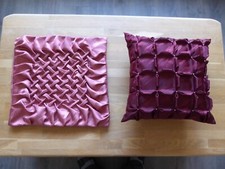 2x Sofakissen / Dekomuster / Polyester / rot und rosa / 35 cm x 35 cm