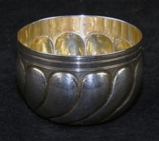 FAUSTBECHER TUMMLER AUGSBURG HALLAICHER PUNZE BESCHAUZEICHEN PINIENZAPFEN 1685