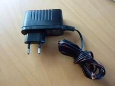 Steckernetzteil 12V DC 700mA /