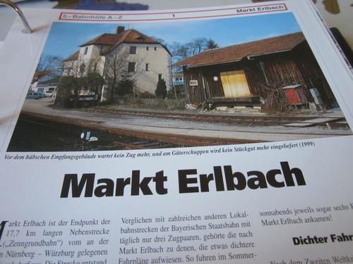 Bahnhof mit gleisplan markt - ,