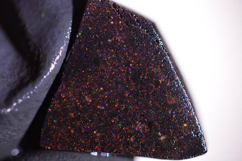 15ct 19x15x7 black matrix - black, opal
