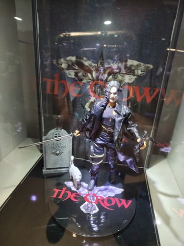 Mezco the crow one - crow, one:12