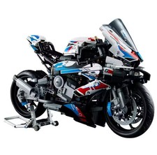 BMW M 1000 RR MOC