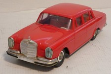GAMA 4758 MERCEDES 220 S W 108