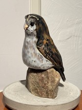 Eule Waldkauz Keramik auf