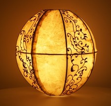 Hennalampe, Leder Tischlampe / Tischleuchte - Modell Mandurai - 30*30*30 cm