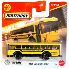 Matchbox MBX EV School Bus 123/125 2025 1:64 Modellauto Spielzeug Schulbus USA