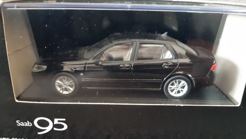 Saab 5 sedan black - 🚘,