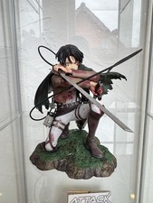 Attack On Titan - Levi Ackerman Epische Anime Figur (18cm) + Eiskalte Haltung