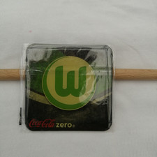 COCA COLA FUßBALL KÜHLSCHRANK MAGNET/PIN VFL WOLFSBURG
