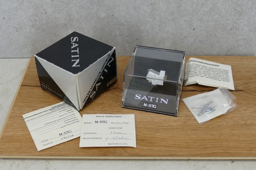 Satin 117g 117 - g, moving