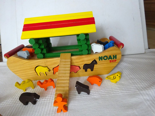 Wooden arche noah mit - mit, tiere
