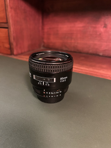 Nikon nikkor 85mm - f/1,8, d