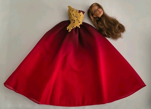 Barbie holiday 2016 - love, kleid