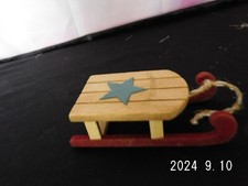 Deko-Schlitten/klein/weinrot/b