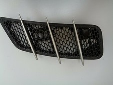 Lüftungsgitter Motorhaube vo re mit Spritzdüse Mercedes SL R230 A2308301218
