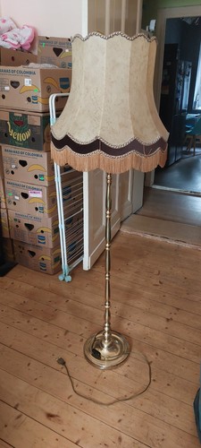 Stehlampe mit goldfarbenen - stehlampe,