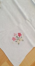 Vintage Damast Tischdecke mit Stickerei  Gr:88x88cm