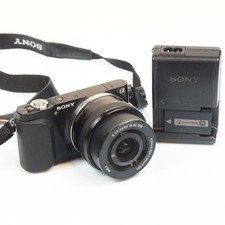 Sony NEX-3N 16.1 MP Digital