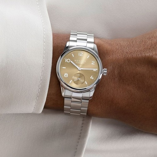 Nomos glashütte club sport - nomos,