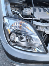 7701047600 Projektor Rechts